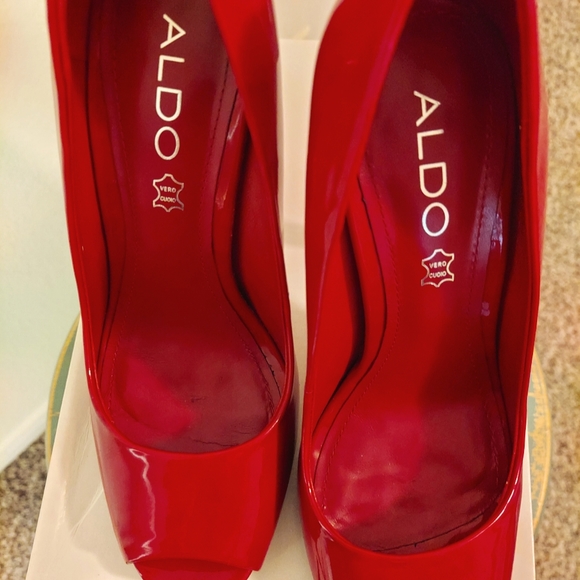 Aldo Red Peep Toe Heels Size 37 EU (6.5 US) - Picture 3 of 7